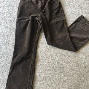 Cute brown courderoy pants!